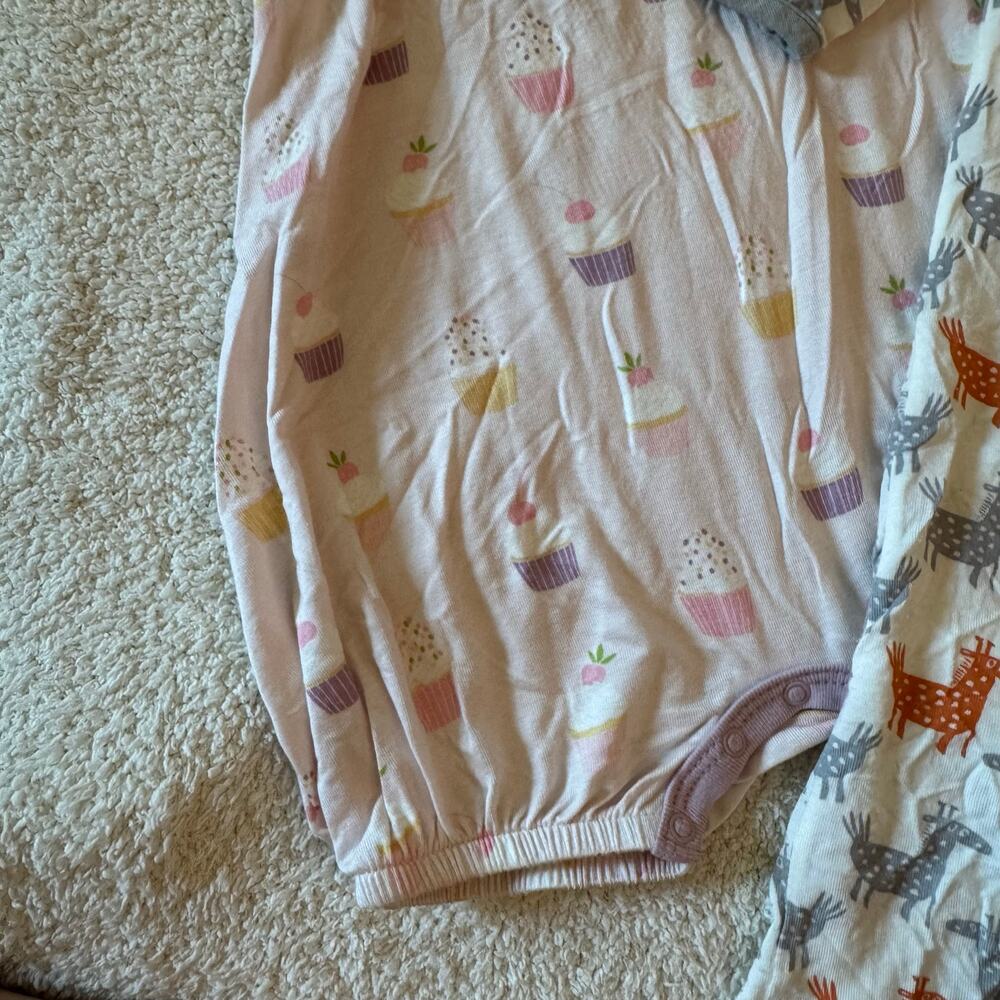 BESTAROO Bundle One Piece Outfits Size 12-18 Months Casual lightweight - Picture 2 of 6